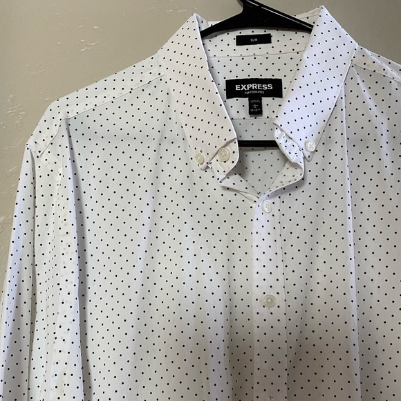 Express|Large| white slim polka dot button up| like new. - Picture 5 of 8